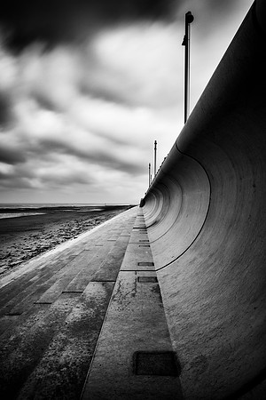 Dark Tunnel