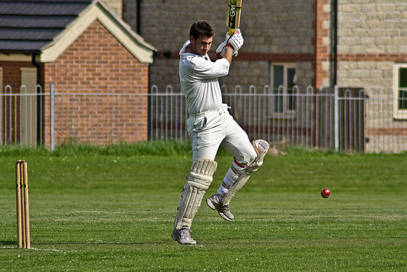Langwith Cricket Club - Captain Tatty Pads
